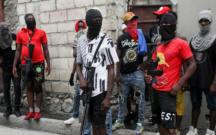 Ajuda humanitária da ONU é saqueada na capital do Haiti em meio a crise com gangues
