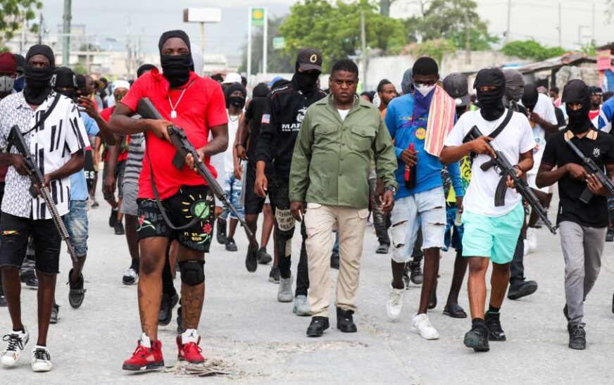 Análise: por que as gangues criminosas têm tanto poder no Haiti