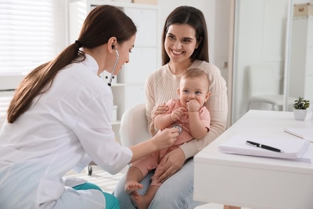 Cardiopatia congênita: o que é, sintomas, tipos e tratamento
