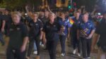 Desfile de Mardi Gras na Austrália faz homenagem a casal gay assassinado