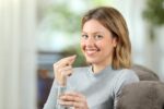 Desvenlafaxina: para que serve, como tomar e efeitos colaterais
