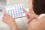 Menstruação atrasada: 11 causas comuns (e o que fazer)