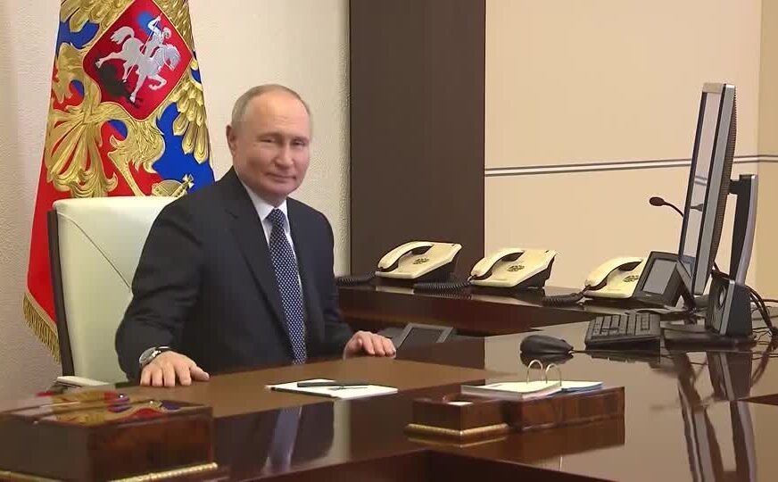 EUA e maioria dos países da UE boicotam posse de Putin por guerra na Ucrânia