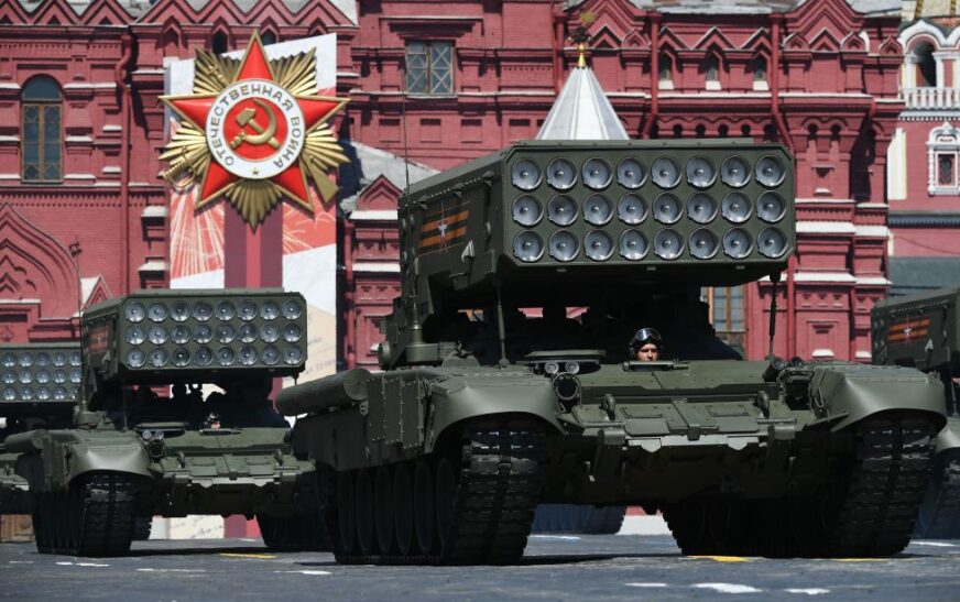 Rússia diz ter matado grande número de soldados ucranianos com “bomba de vácuo“