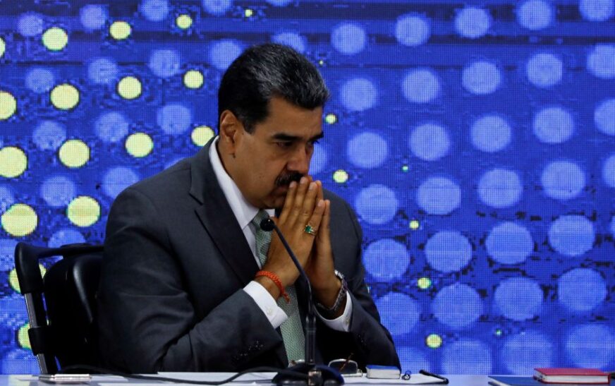 EUA dizem que não vão renovar alívio de sanções ao petróleo da Venezuela