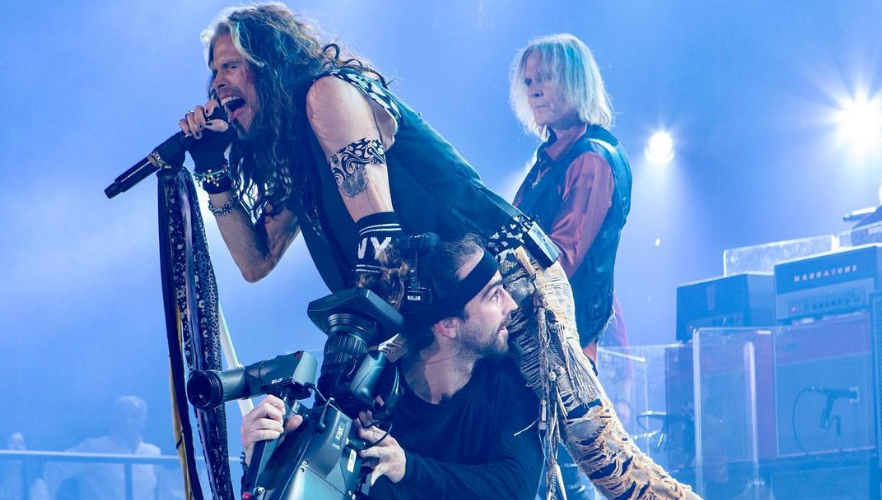 Vocalista do Aerosmith consegue rejeição definitiva de processo de agressão sexual