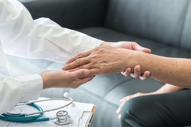 10 principais sintomas de ácido úrico alto