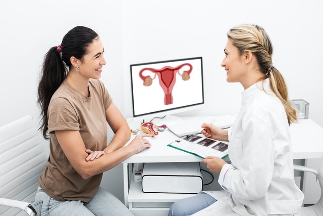 Câncer de endométrio: o que é, sintomas, causas e tratamento