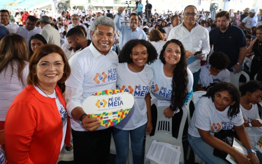 Governo do Estado formaliza adesão da Bahia ao programa Pé-de-Meia