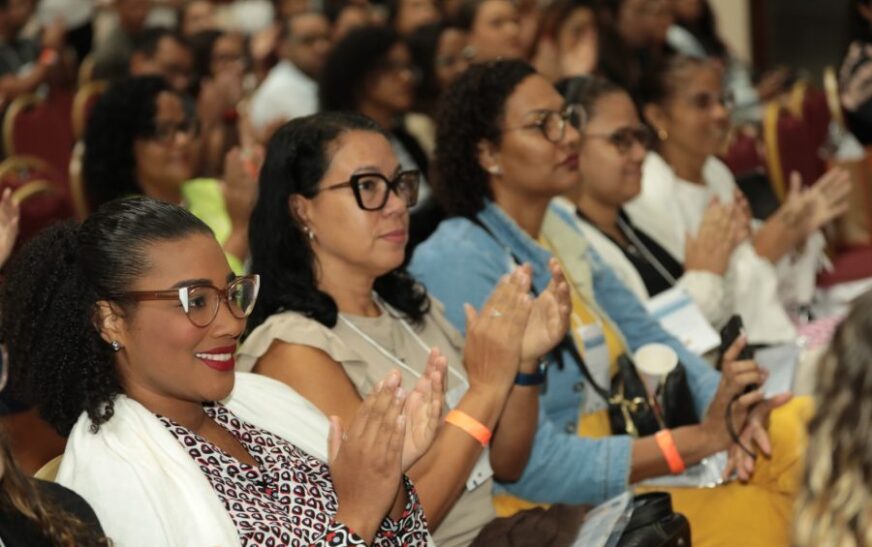 Técnicos e servidores da SEC participam de curso sobre nova lei de licitação