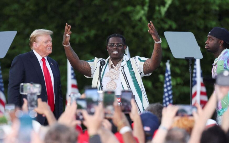 Trump diz que imigrantes ilegais formam “exército” para atacar norte-americanos