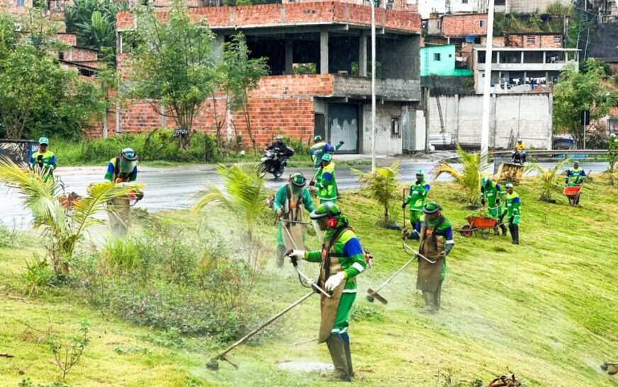 Limpurb realiza operação de limpeza nas avenidas Gal Costa e 29 de Março – Secretaria de Comunicação