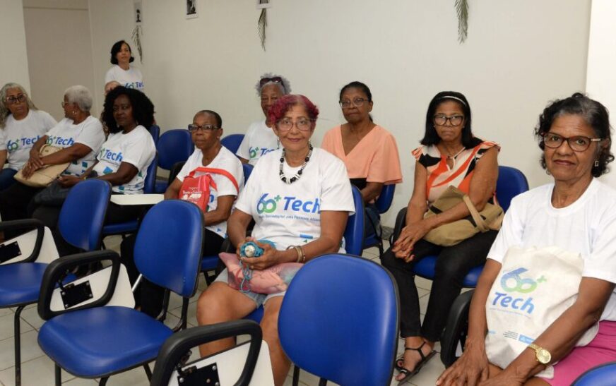 Prefeitura e Parque Social promovem palestra sobre uso do celular para idosos do Projeto 60+ Tech – Secretaria de Comunicação