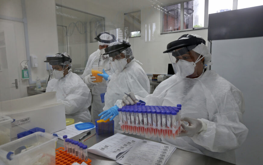 110 anos: Lacen-Bahia atravessou epidemias e modernizou o SUS