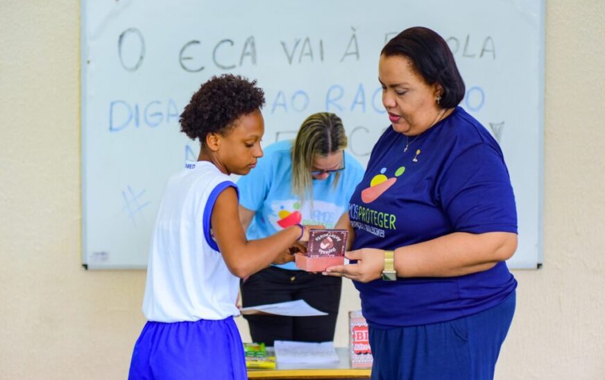 Projeto leva debate sobre racismo e bullying a alunos da rede municipal de Salvador – Secretaria de Comunicação