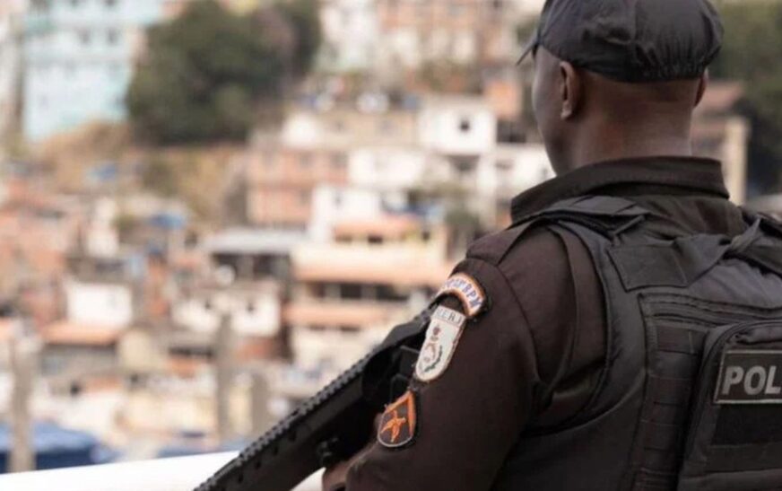 Alerj derruba vetos e restabelece “gratificação faroeste”