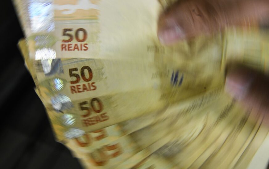 Câmara aprova regras mais rígidas para devedor contumaz