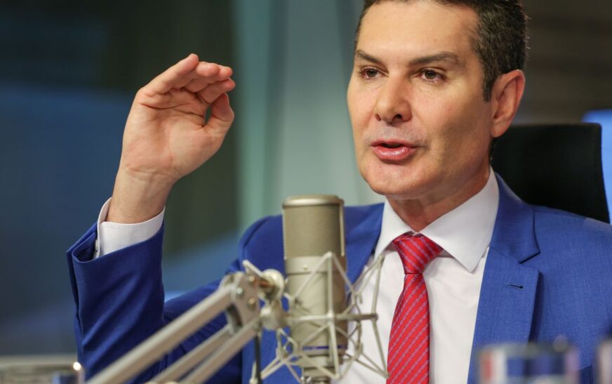 Governo federal vai investir R$ 4 bilhões em trens no Recife