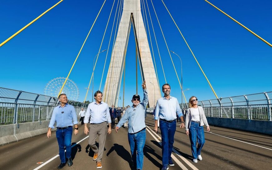 Lula inaugura ponte em Foz do Iguaçu e critica quem constrói “muros”