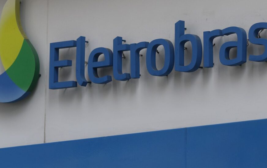 Lula veta PL sobre realocação de trabalhadores da Eletrobras