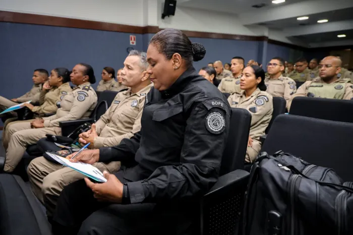 Formação em Direitos Humanos é realizada para forças de segurança do Estado