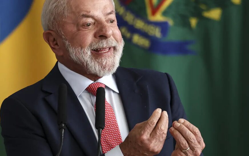 Lula: democracia é obra em construção e deve ser zelada e defendida