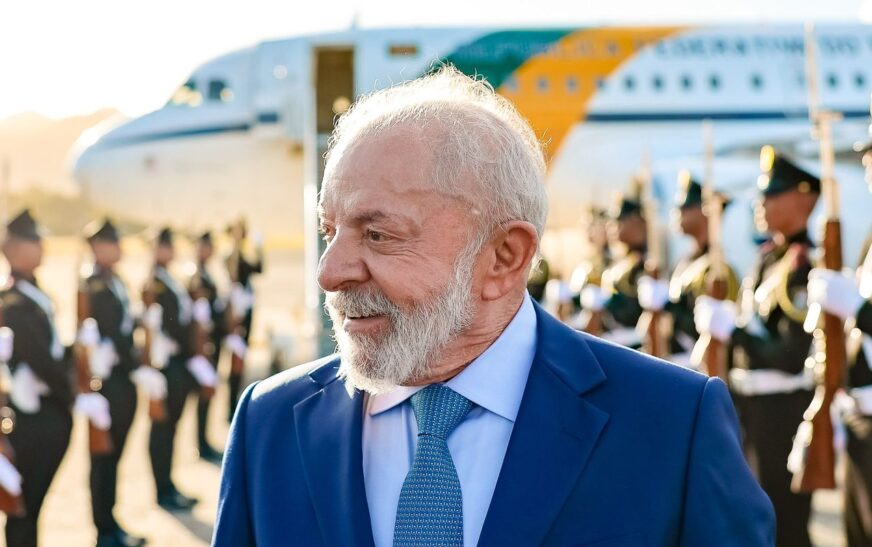 Lula fará cirurgia de catarata no olho esquerdo