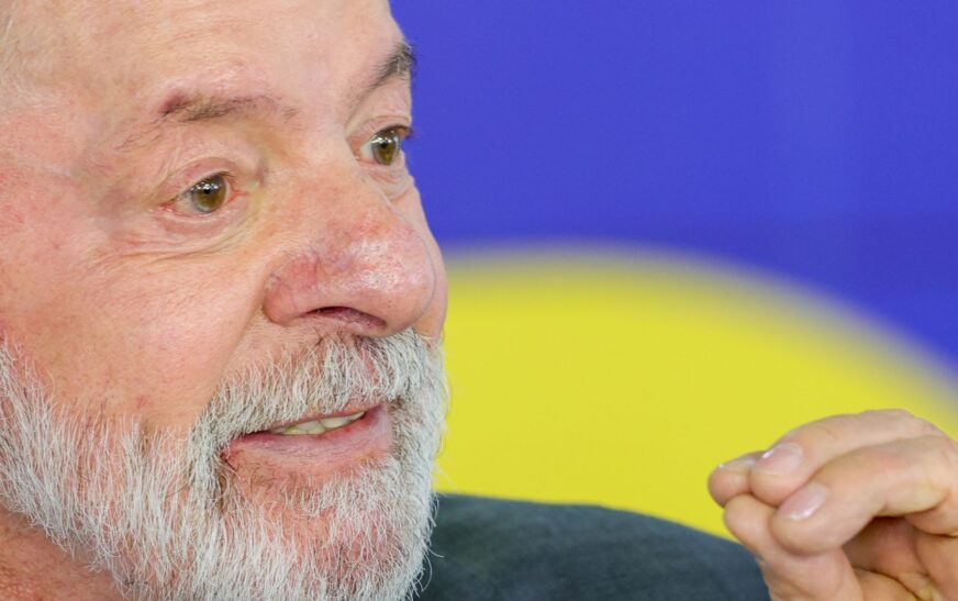 Lula tem evolução satisfatória após cirurgia de catarata