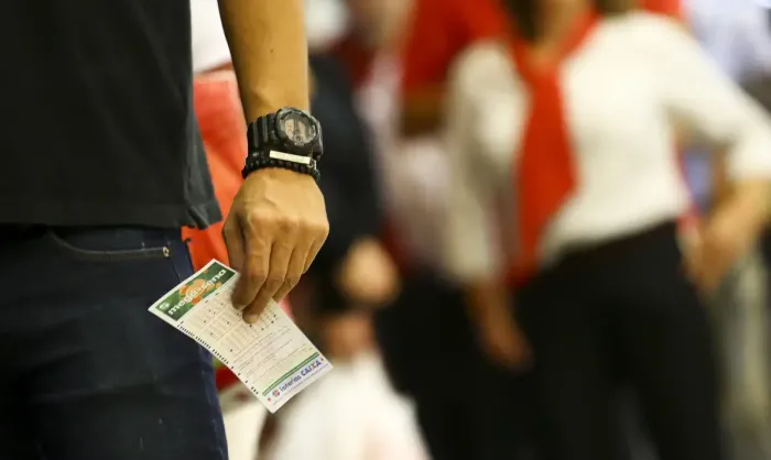 Mega-Sena acumula novamente e prêmio principal vai a R$ 115 milhões