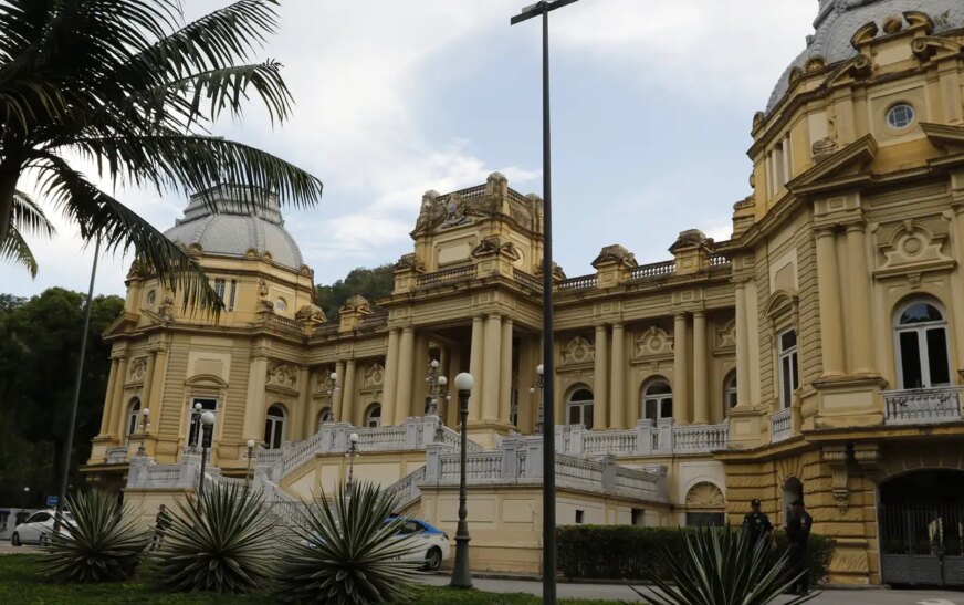 Entenda o que acontece no Rio com a renúncia de Claudio Castro
