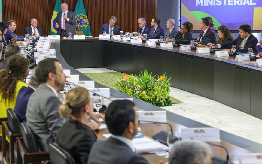 Saiba quais ministros deixam os cargos para disputar as eleições