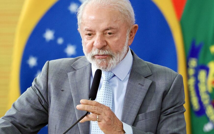 Lula critica ameaças de Trump ao mundo e defende papa Leão