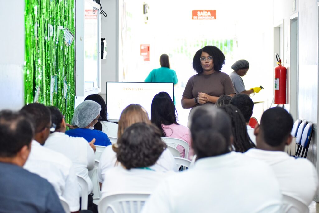 Profissionais de saúde do município participam de palestra sobre impactos do assédio na saúde mental – Secretaria de Comunicação