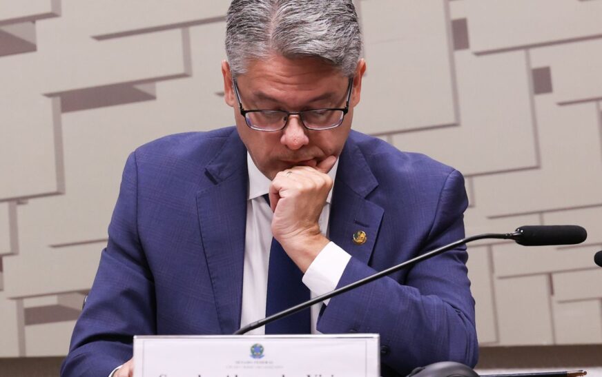 Relator da CPI pede indiciamentos de Toffoli, Moraes, Gilmar e Gonet