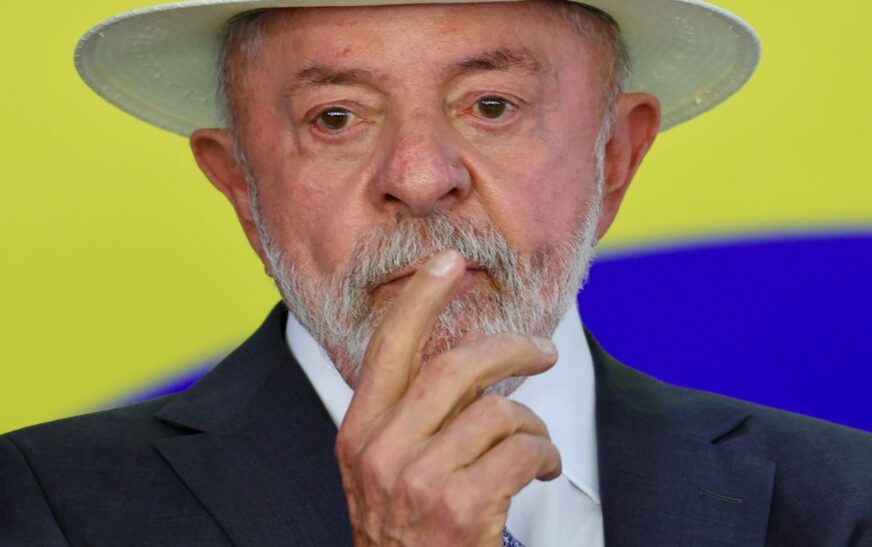 Detenção de ativista brasileiro em Israel é injustificável, diz Lula