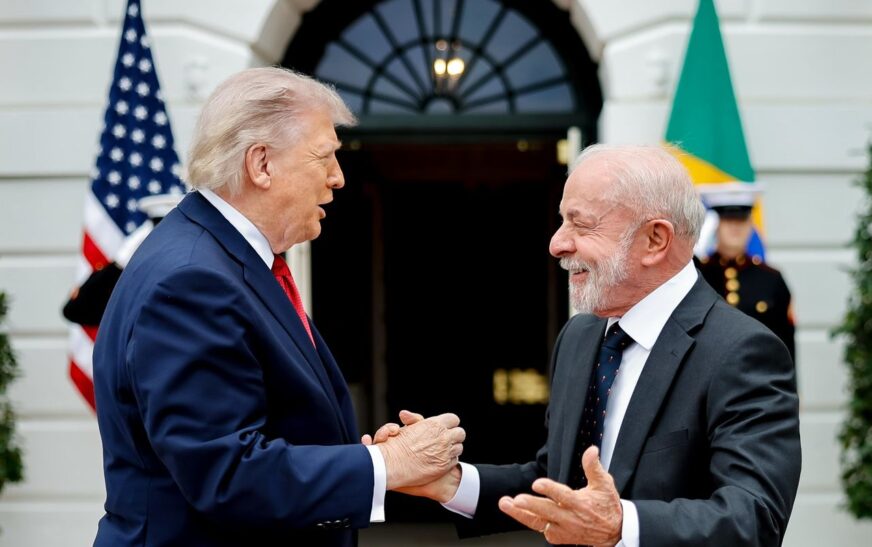 “Ninguém respeita lambe-botas”, diz Lula sobre reunião com Trump