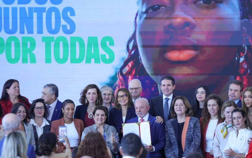 Novas medidas do governo reforçam proteção das mulheres na internet
