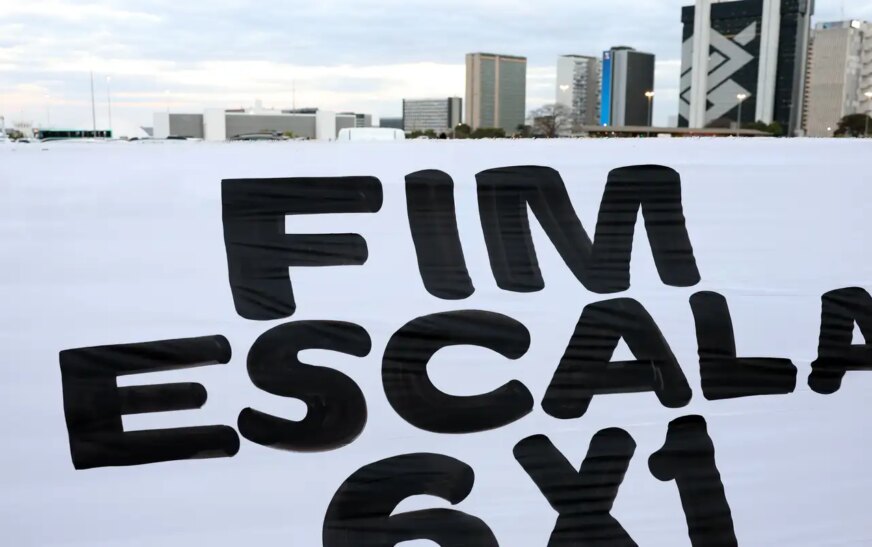 Vereadores fazem “protocolaço” de projetos pelo fim da escala 6x1
