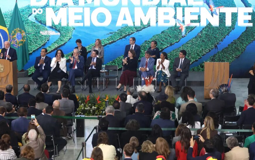 Governo amplia proteção ambiental e prepara recuperação de florestas