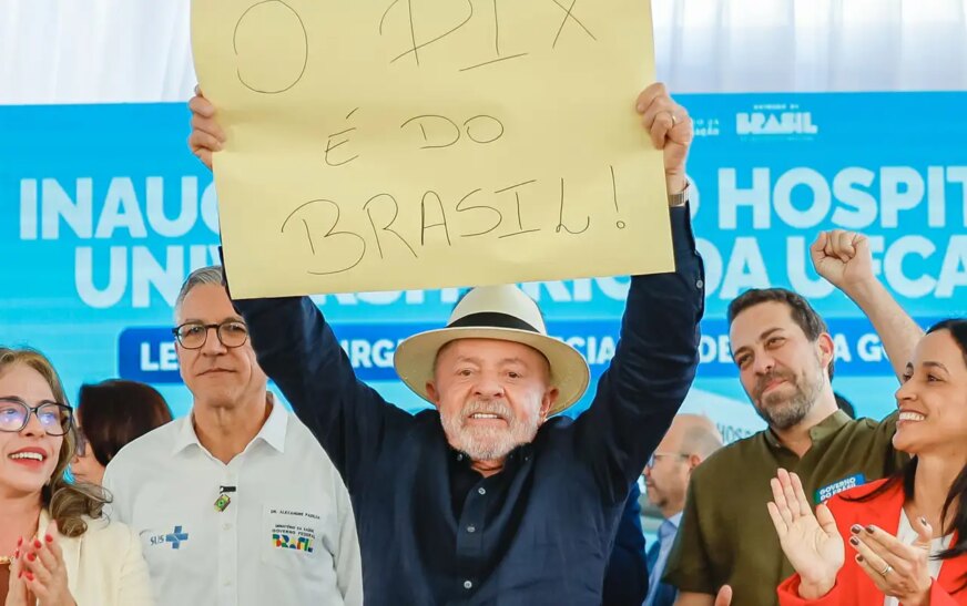 Lula defende Pix e diz que sistema brasileiro assusta norte-americanos