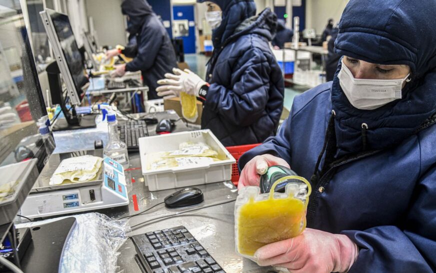 Projeto dispensa licitação para medicamentos produzidos pela Hemobrás
