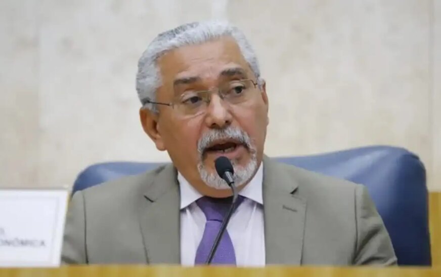 Vereador de SP Senival Moura pede afastamento do PT