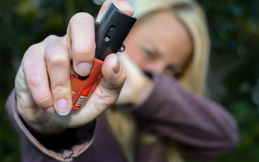 Spray de pimenta para mulher é medida paliativa, diz promotora