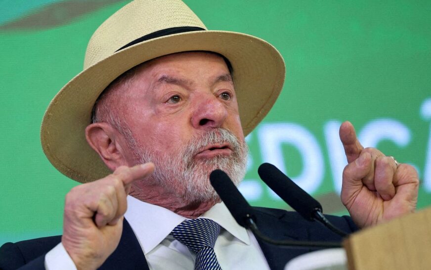 Atitude irresponsável, diz Lula após revogação de visto de embaixadora