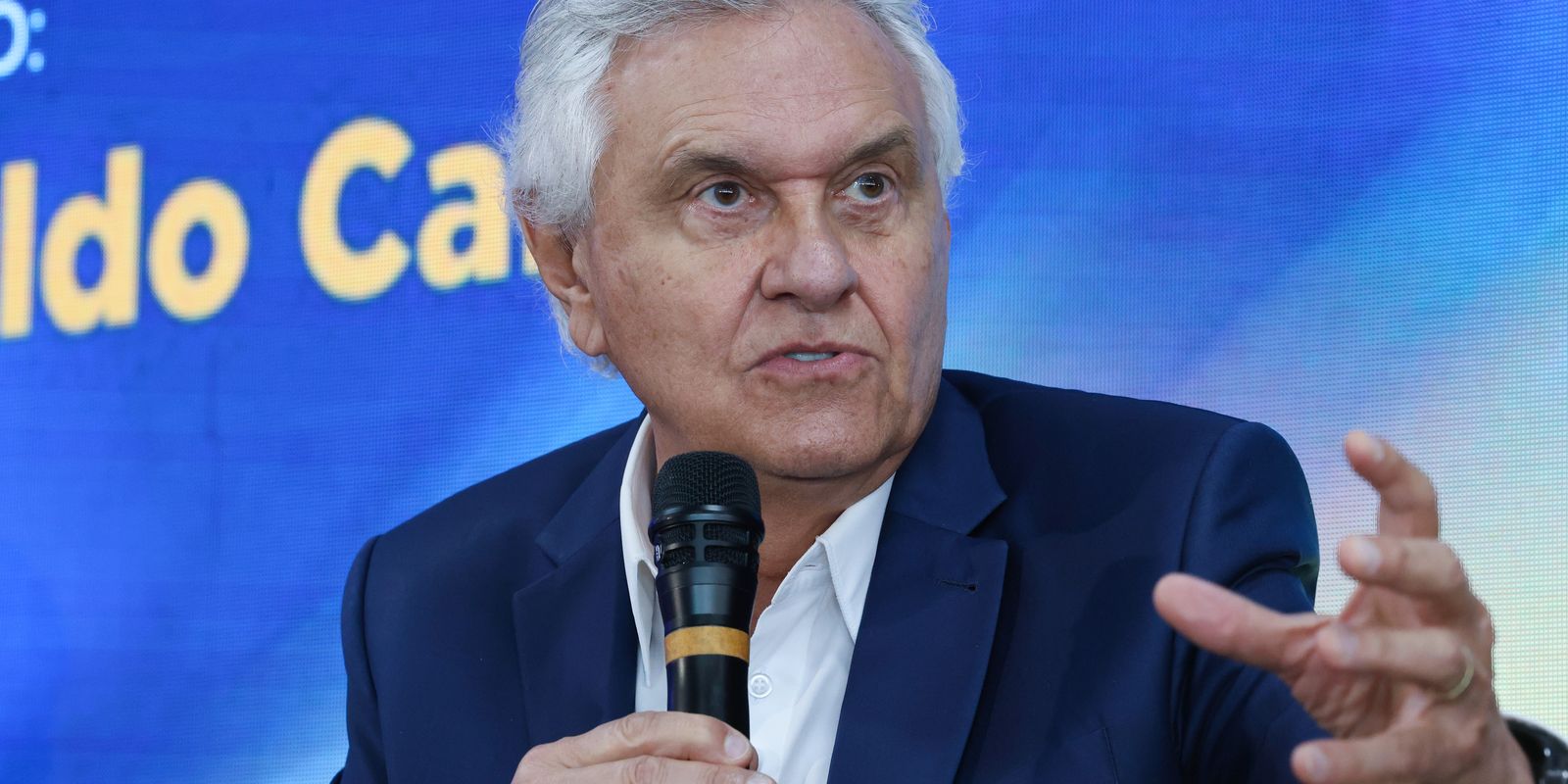 Internado em SP, Ronaldo Caiado recebe diagnóstico de pneumonia
