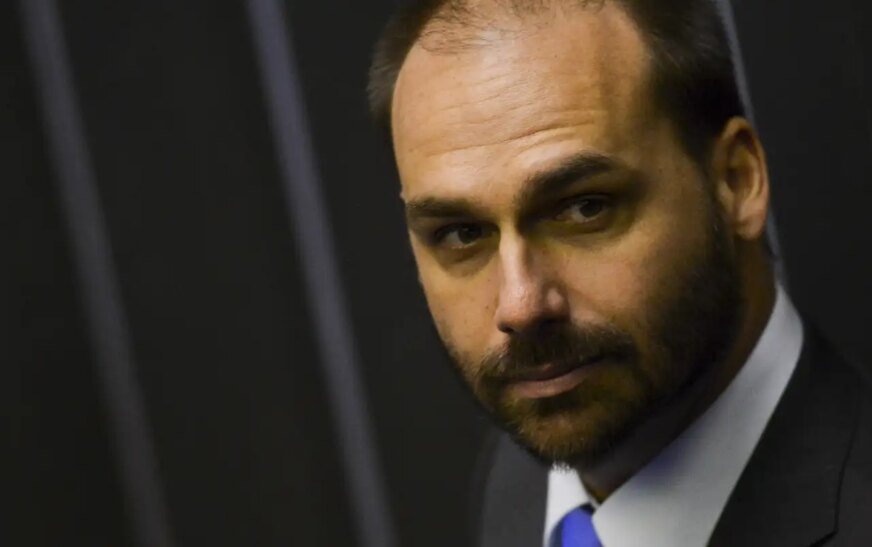 Ministério da Justiça demite Eduardo Bolsonaro por abandono de cargo