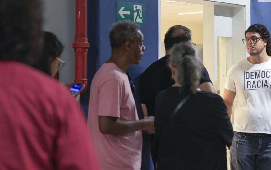 Em São Paulo, 14% das seções estavam abertas às 18h para votação