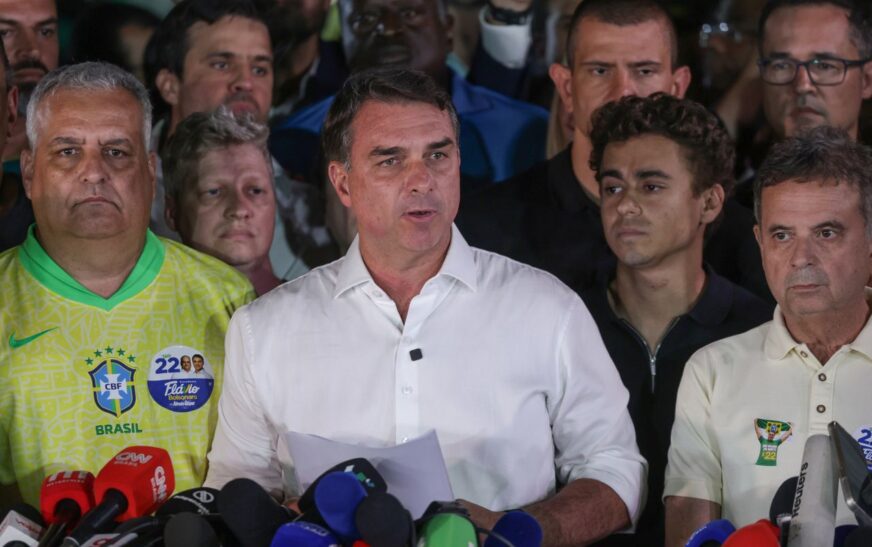 Flávio não reconhece vitória de Lula e tentará anulação do pleito