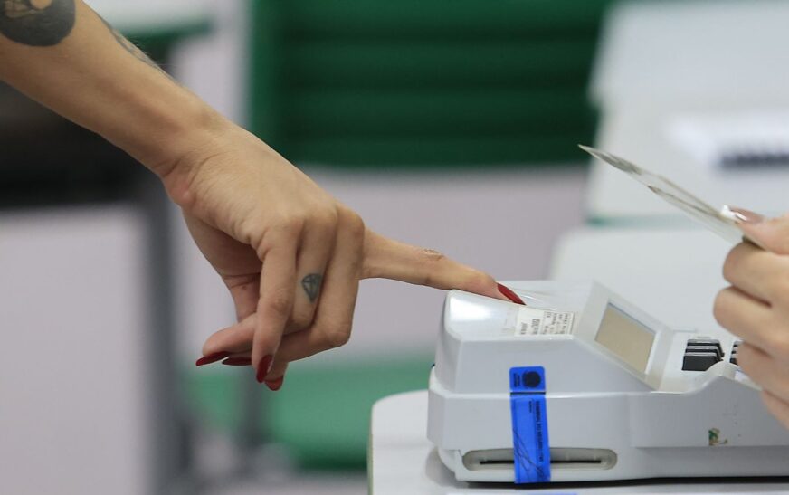 Lula cresce em número de votos em todos os estados; Flávio recuou em 6