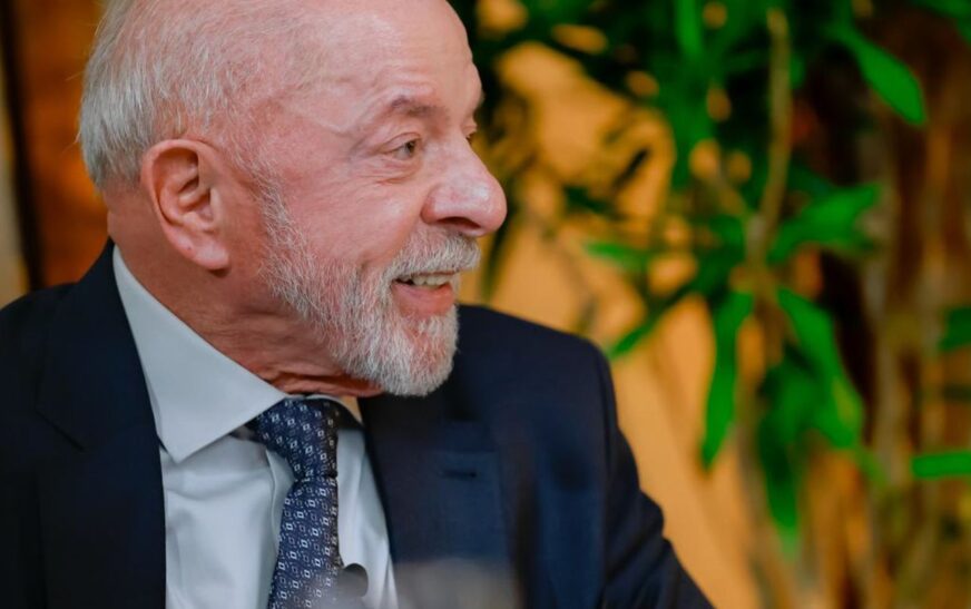 Lula diz que vai entregar amanhã ao TSE pedido de abertura de sigilo